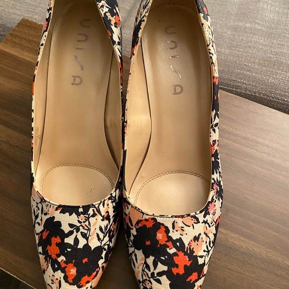 Unisa Navy and Coral Women’s Heel Size 10 - Picture 6 of 7